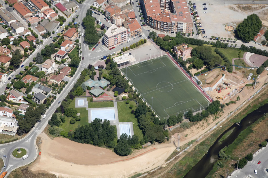 Camp de futbol de Montornes